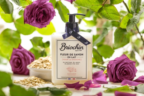 Lait douche de chez Briochin. Parfum avoine et rose
