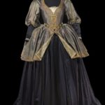 Costume de Patrice Cauchetier pour le rôle d'Oenone dans "Hippolyte et Aricie" de Rameau.